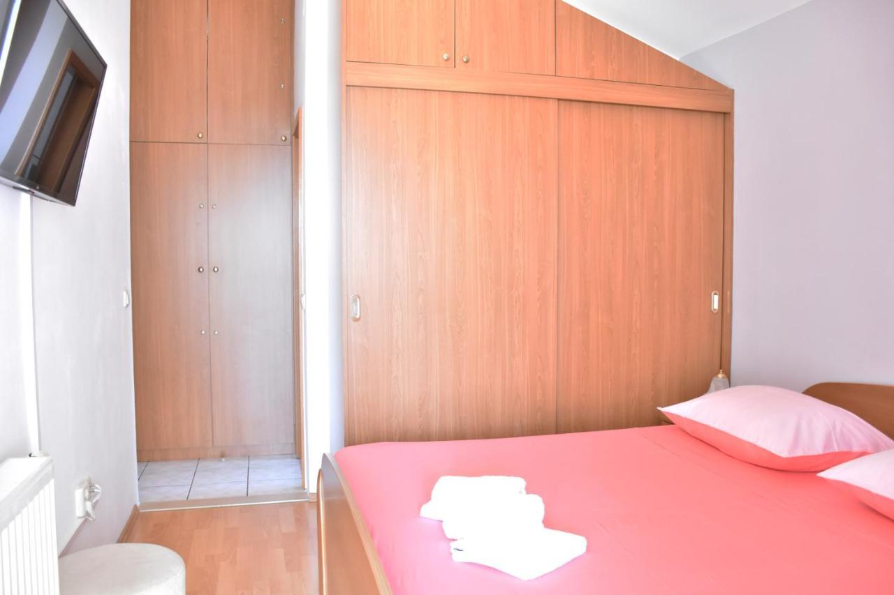 Apartments Stone Tučepi エクステリア 写真