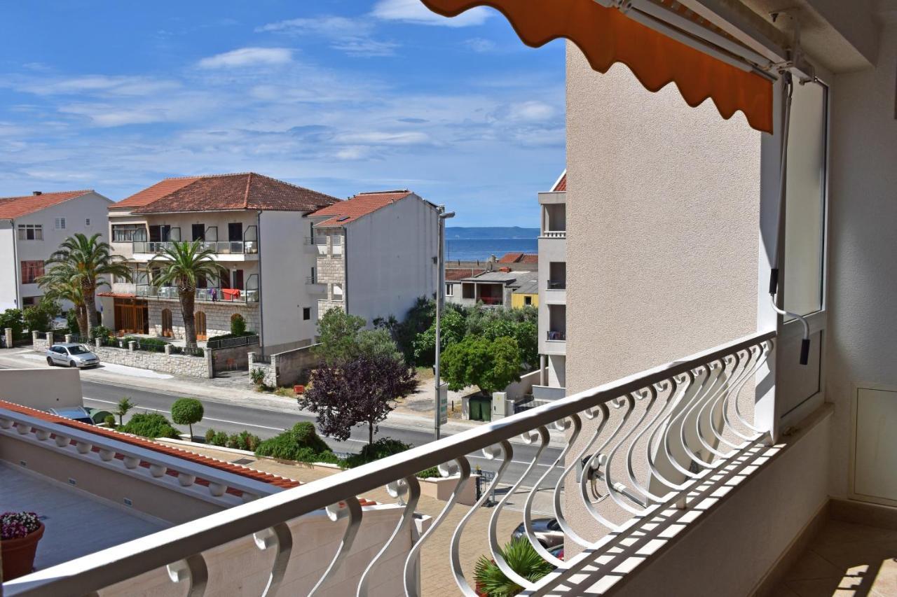 Apartments Stone Tučepi エクステリア 写真