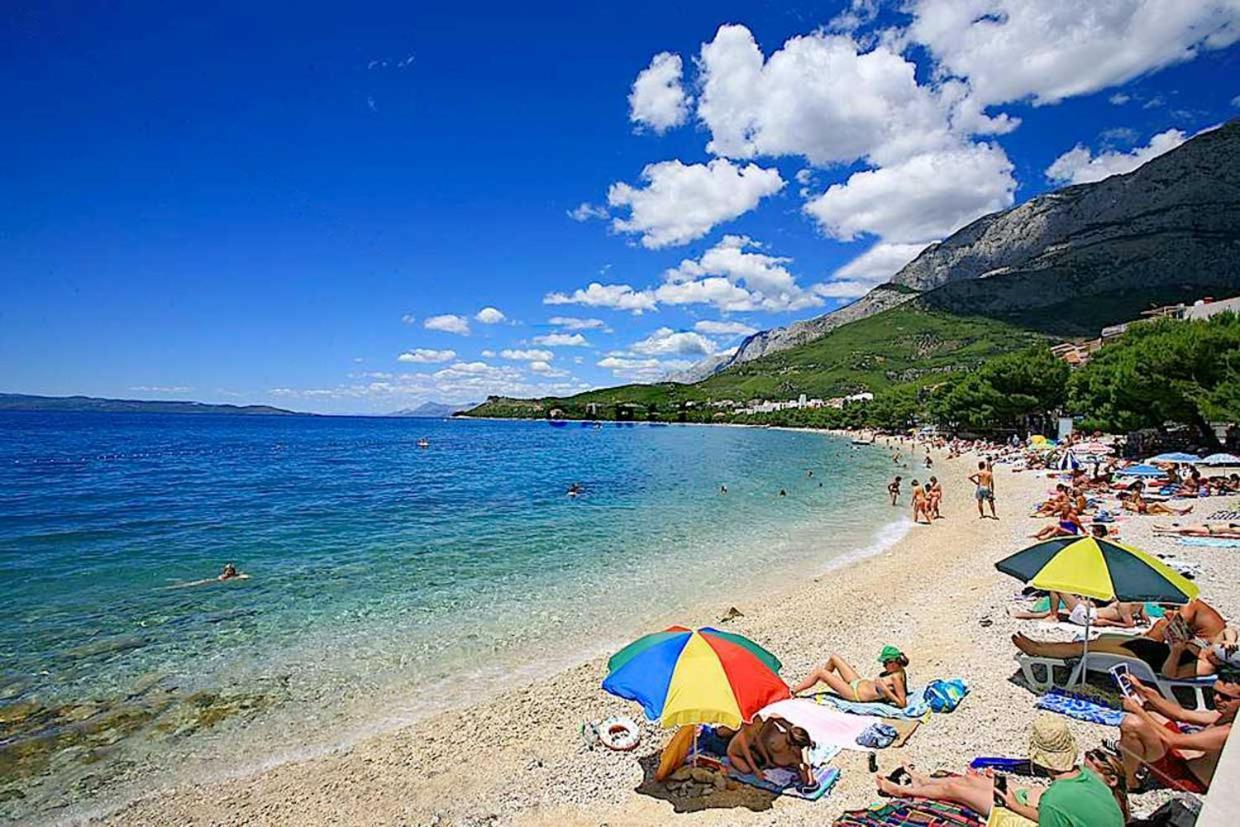 Apartments Stone Tučepi エクステリア 写真